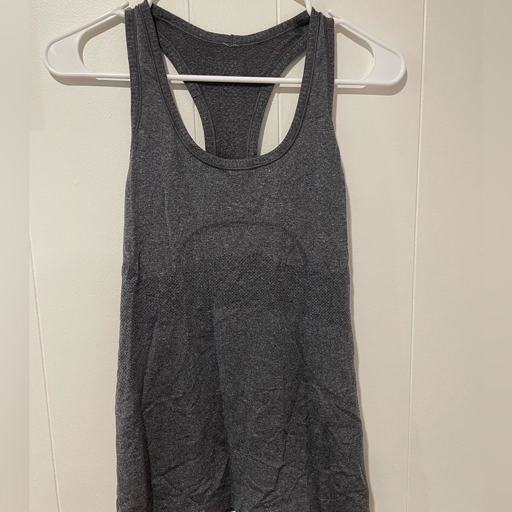 Lululemon athletic tank top size 6 in gray/charcoal